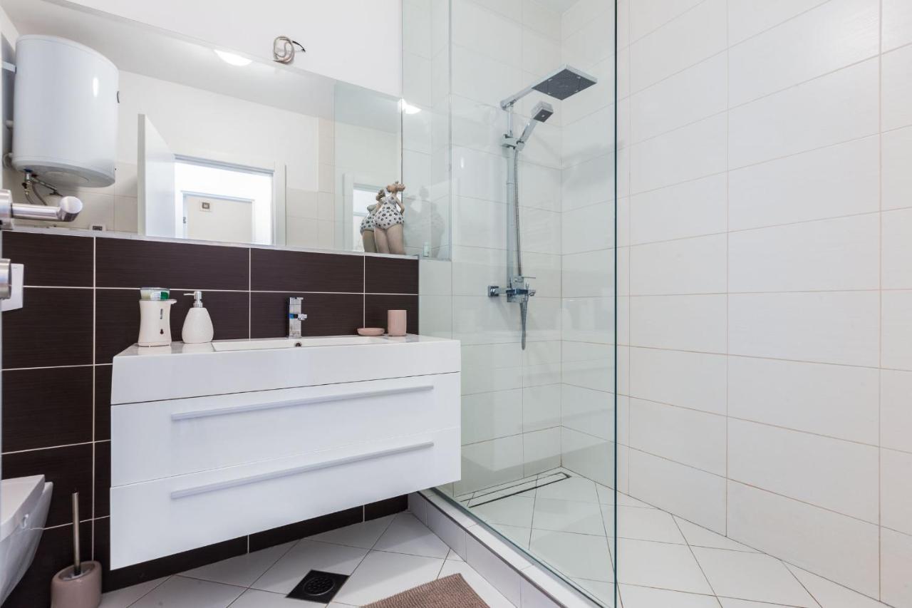 Hoplite 2Br Apartment With Free Parking Zadar Exterior foto
